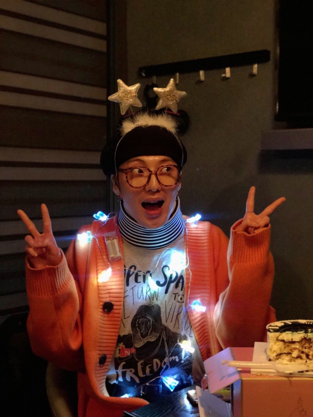 Seung Yoon Winner berulang tahun yang ke-27. Foto: Twitter/official_yoon_