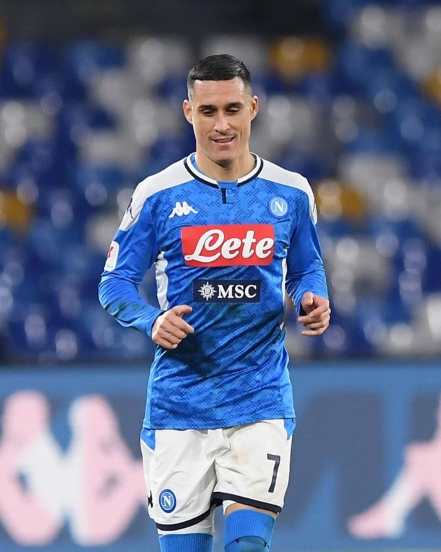 Pemain Napoli tersenyum. Foto: Dok. Media Napoli
