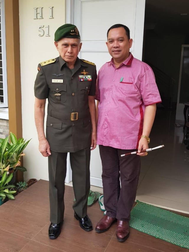 Kivlan Zein (kiri) menjelang sidang di PN Jakpus dalam agenda nota keberatan. Foto: Dok ist