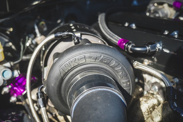 Turbo keluaran HKS yang disematkan pada Innova 2JZ Foto: Muhammad Ikbal/kumparan
