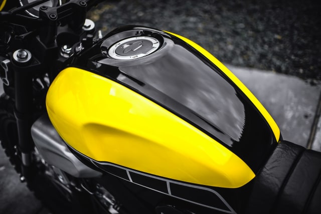 Desain tangki BBM Yamaha XSR155 Flat Tracker. Foto: Bangkit Jaya Putra/kumparan