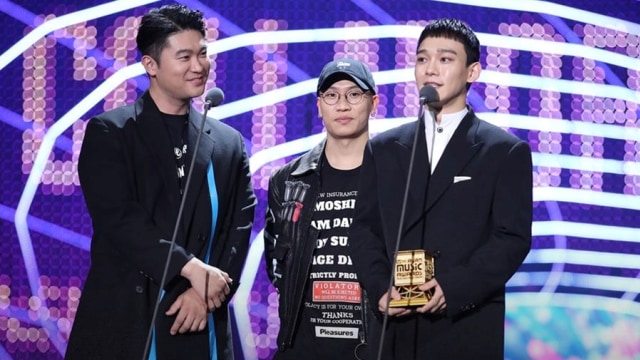 Dynami Duo dan Chen EXO. Foto: Facebook/Mnet 엠카운트다운(M COUNTDOWN) 