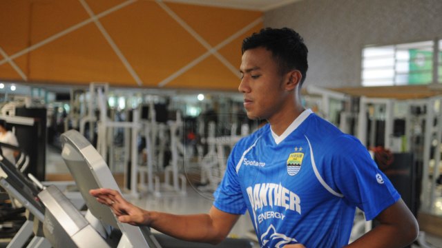 Teja Paku Alam mulai berlatih bersama Persib Bandung. Foto: dok. Media Persib