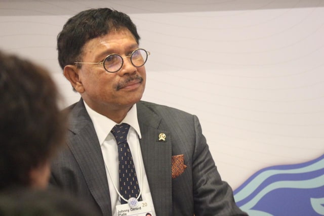 Menkominfo Johnny G. Plate dalam diskusi semipanel Spotlight On Indonesia Unicorns and Digital Economy Advancement: The Big Picture di Davos, Swiss. Foto: Dok. Kominfo