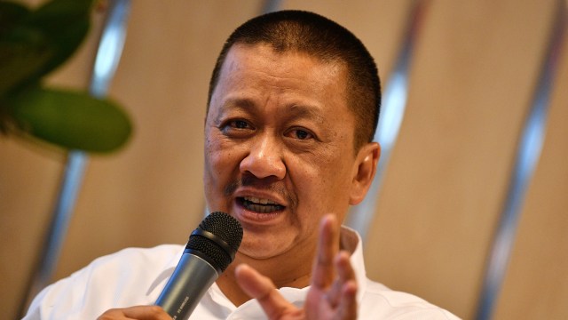 Direktur Utama PT Garuda Indonesia (Persero) Tbk Irfan Setiaputra. Foto: ANTARA FOTO/Sigid Kurniawan