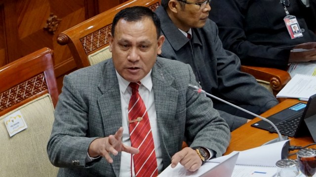 Ketua Komisi Pemberantasan Korupsi (KPK) Firli Bahuri mengikuti rapat dengar pendapat (RDP) dengan Komisi III DPR RI di Komplek Parlemen, Jakarta, Senin (27/1). Foto: Fanny Kusumawardhani/kumparan