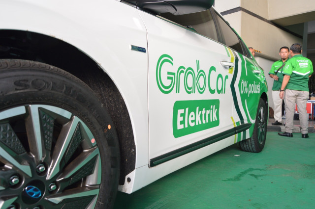 Grab Indonesia mengoperasionalkan 20 unit armada GrabCar Elektrik, Hyundai Ioniq. Foto: Bagas Putra Riyadhana