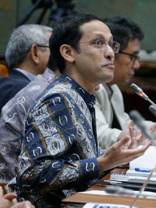 NU dan Muhammadiyah mundur dari Organisasi Penggerak - Menteri Pendidikan dan Kebudayaan Nadiem Makarim saat menghadiri Rapat kerja komisi X DPR RI, Selasa (28/1). Foto: Helmi Afandi Abdullah/kumparan