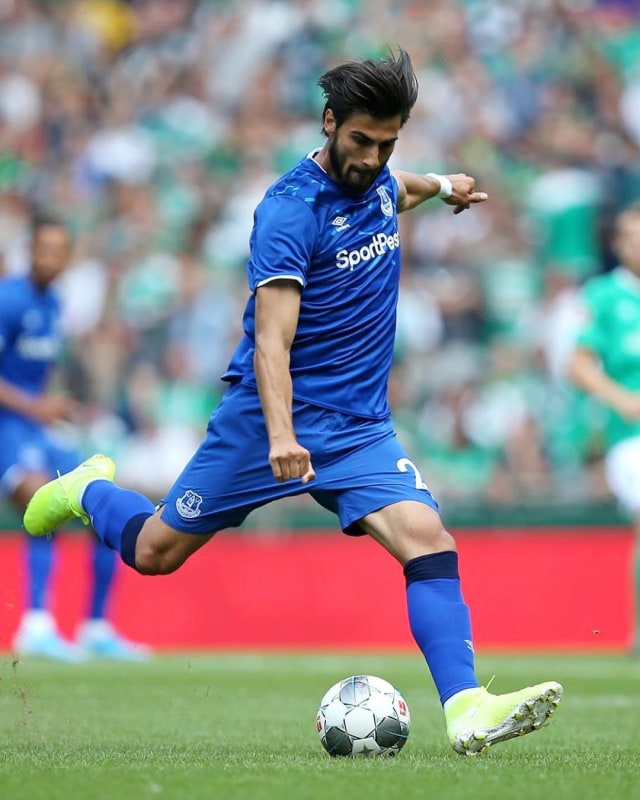 Andre Gomes saat berjersi Everton. Foto: Instagram / @aftgomes21