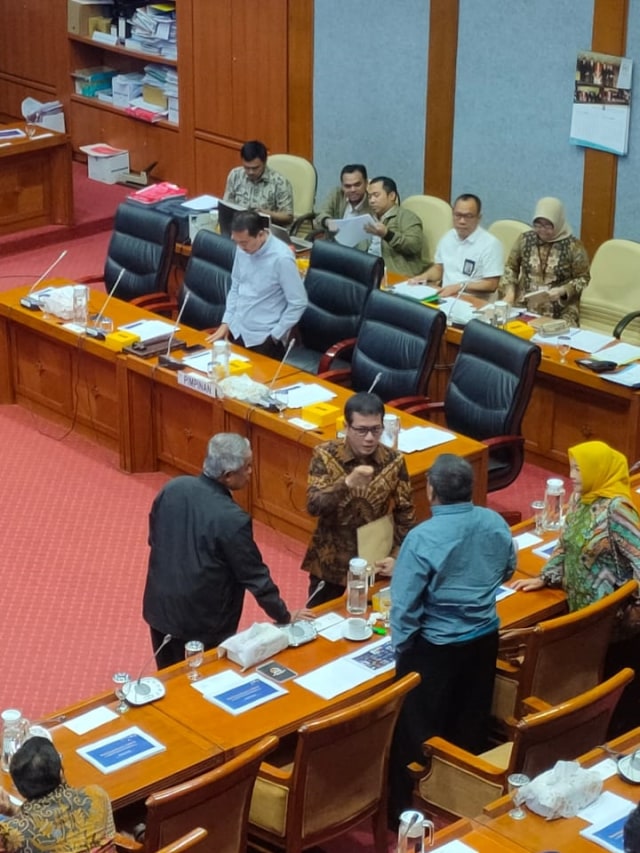 Rapat kerja Komisi X DPR RI dengan Kemenparekraf, Rabu (29/1). Foto: Abyan Faisal Putratama/kumparan