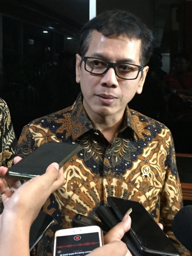 Menparekraf Wishnutama di Gedung DPR pada Rabu (29/1). Foto: Gitario Vista Inasis/kumparan