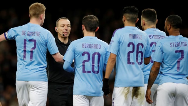Para pemain Man City di laga melawan Man United. Foto: REUTERS/Phil Noble