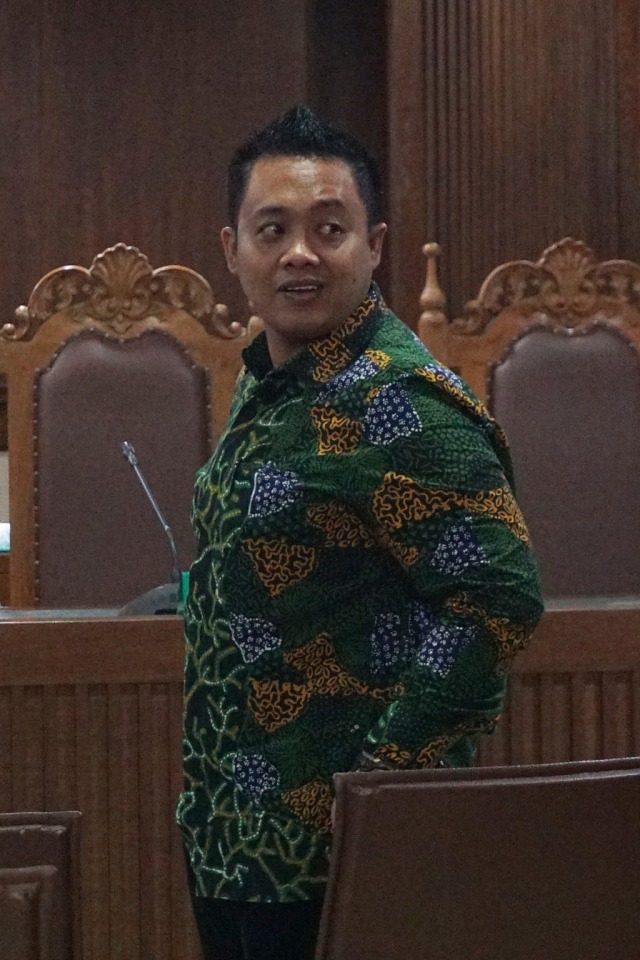 Terdakwa Miftahul Ulum menjalani sidang dakwaan di Pengadilan Tipikor, Jakarta, Kamis (30/1). Foto: Fanny Kusumawardhani/kumparan