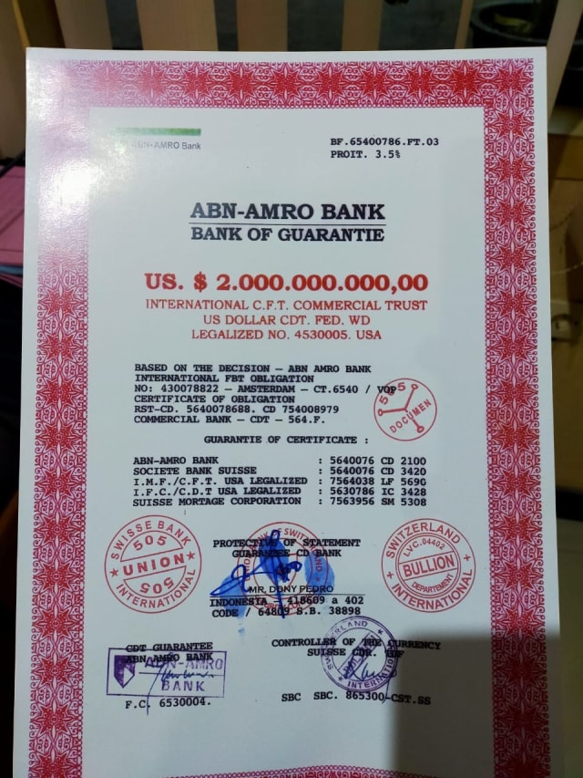 Barang bukti pemasangan spanduk Mr Donny Pedro diamankan polisi.  Foto: Dok. Istimewa