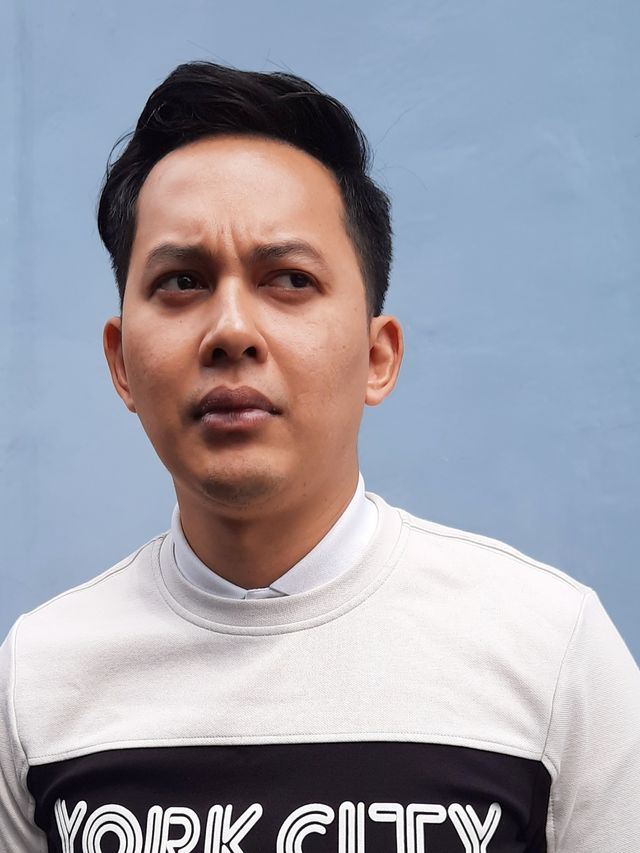 Kiki Farrel di kawasan Kapten Tendean, Jakarta Selatan, Kamis (30/1). Foto: Maria Gabrielle Putrinda/kumparan
