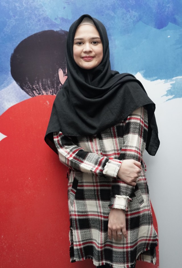 Cut Meyriska saat hadir di konferensi pers film #berhentidikamu di kawasan Warung Buncit, Jakarta, Kamis, (30/1). Foto: Ronny