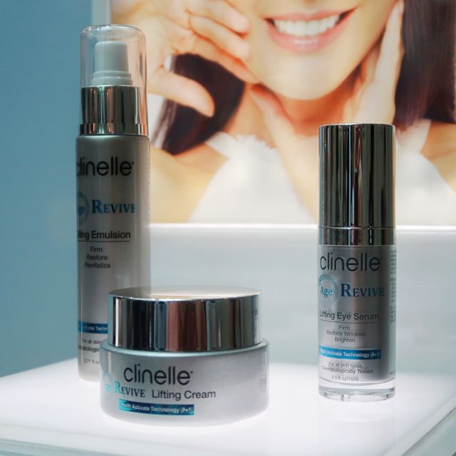 Skin care anti-aging, Clinelle Age Revive. Foto: Intan Kemala Sari/kumparan