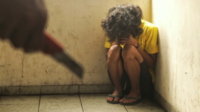 Ilustrasi kekerasan terhadap anak. Foto: Faisal Rahman/kumparan