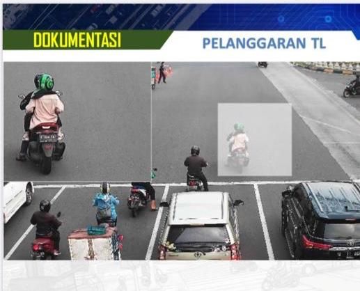 Pengemudi sepeda motor yang melanggar terekam kamera CCTV atau ETLE. Foto: Dok. Istimewa