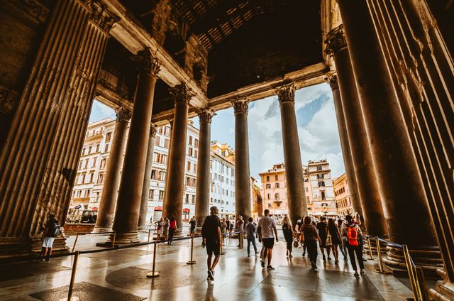 Gedung Pantheon di Roma, Italia Foto: Unsplash/Christopher Czermak