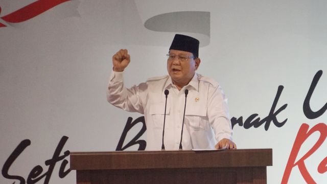 Ketua Umum Partai Gerindra Prabowo Subianto memberikan sambutan pada acara HUT ke-12 Partai Gerindra di Kantor DPP Partai Gerindra, Jakarta, Kamis (6/2). Foto: Jamal Ramadhan/kumparan