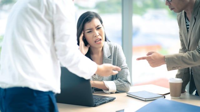 Ilustrasi sedang mengalami tekanan. Foto: Shutterstock