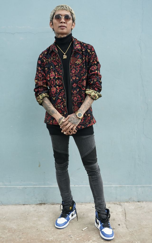 Penyanyi rapper Young Lex saat ditemui di kawasan Tendean, Jakarta, Kamis, (6/2) Foto: Ronny