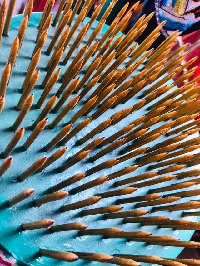 Benda tajam yang digunakan untuk atraksi tatung. Teri/Hi!Pontianak 