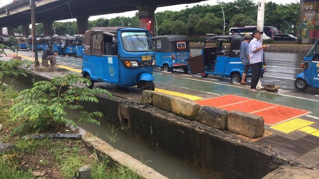 Lokasi jatuhnya driver ojol saat banjir. Foto: Mirsan Simamora/kumparan
