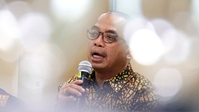 Direktur Jenderal Pajak, Suryo Utomo, saat ngobrol santai bersama wartawan di Kantor Dirjen Pajak, Jakarta, Selasa (11/2).  Foto: Fanny Kusumawardhani/kumparan