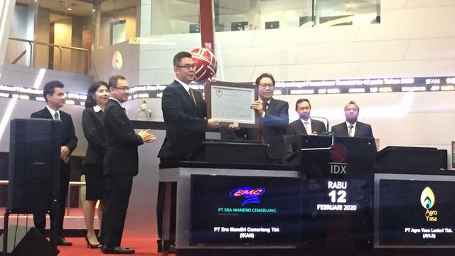 PT Era Mandiri Cemerlang Tbk. (IKAN) dan PT Agro Yasa Lestari Tbk. (AYLS) melaksanakan pencatatan perdananya di Bursa Efek Indonesia, Rabu (11/2). Foto: Nurul Nur Azizah/kumparan 