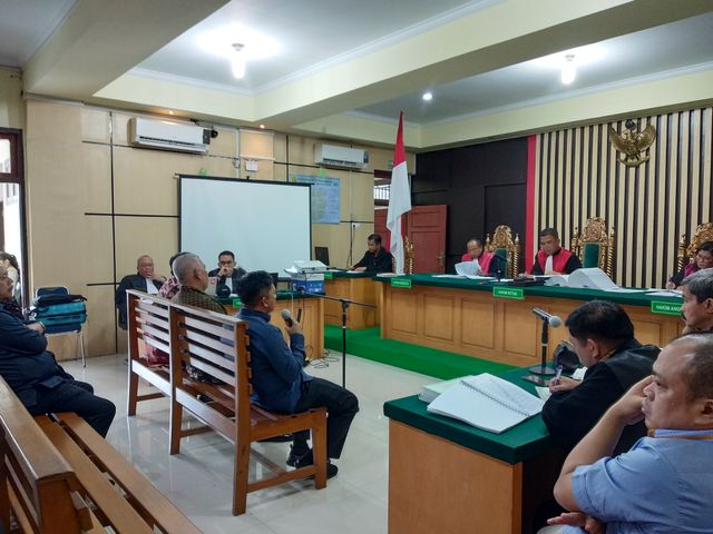 Lima orang anggota DPRD Provinsi Jambi 2014-2019 bersaksi di sidang suap APBD Provinsi Jambi. Foto: Yovy Hasendra
