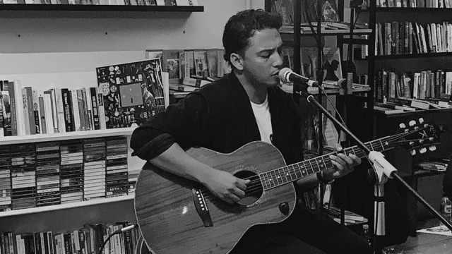 Sal Priadi. Foto: Instagram / @sarahdeshita