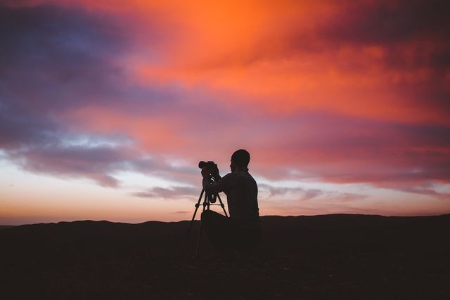 Take photo like a pro? why not? (Image/Unsplash.com)