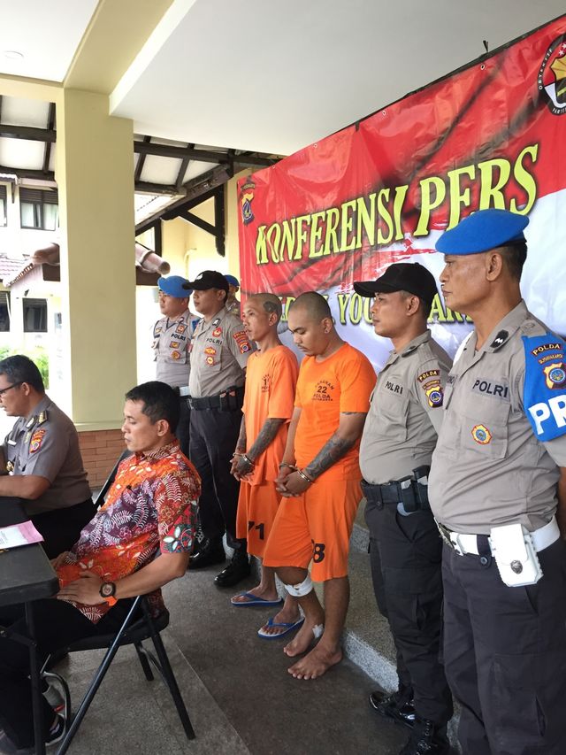 Konferensi pers tindak pidana merampas kemerdekaan orang dan penganiayaan di Minggir, Sleman, Yogyakarta, Jumat (14/2). Foto: Arfiansyah Panji Purnandaru/kumparan
