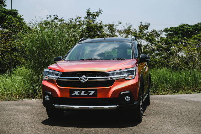 Tampilan depan Suzuki XL7 Foto: Bangkit Jaya Putra