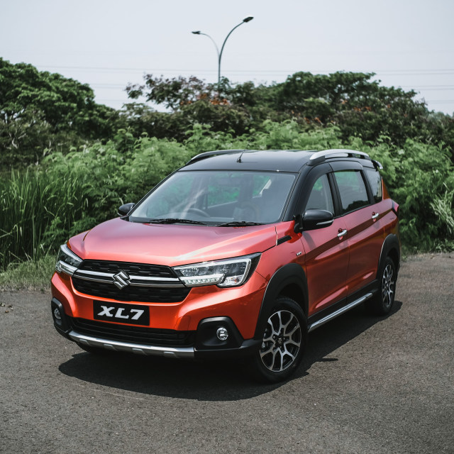 Tampilan depan Suzuki XL7 Foto: Bangkit Jaya Putra