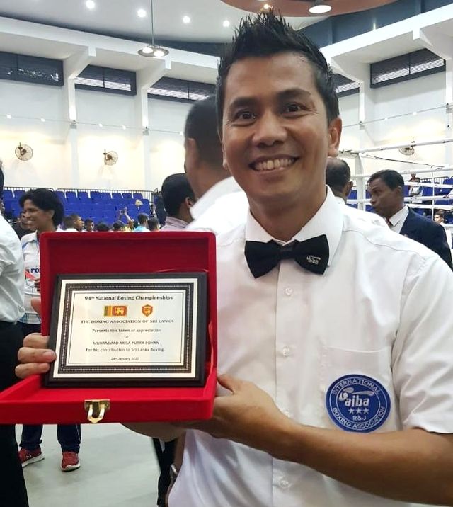 Boy Pohan, wasit tinju Indonesia yang pimpin Olimpiade Foto: Dok. NOC Indonesia