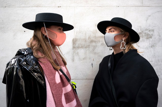 Tampilan masker bernuansa pastel. Foto: dok. NY Post