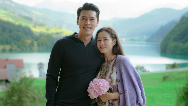 Hyun Bin dan Son Ye Jin. Foto: Twitter/CJnDrama