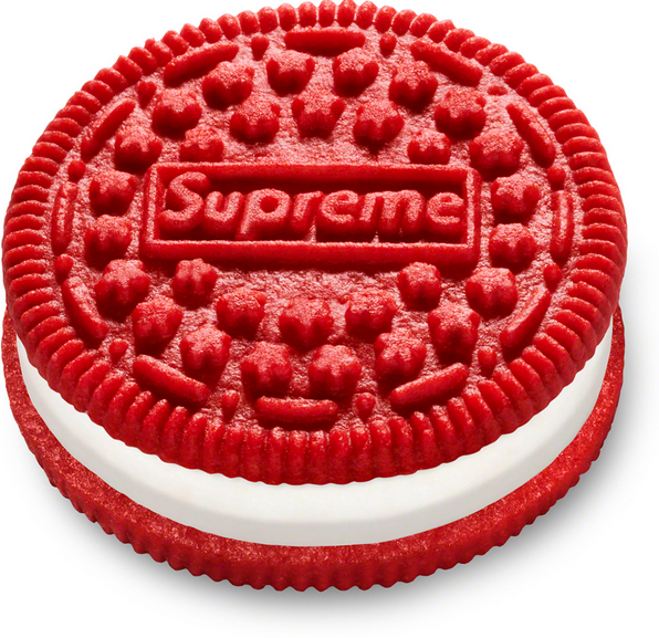 Kembali membuat gebrakan, kini Supreme berkolaborasi dengan merk makanan terkenal, yakni Oreo | Photo by Twitter/@TheSupremeSaint