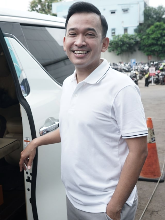 Presenter Ruben Onsu saat ditemui di kawasan Tendean, Jakarta, Rabu, (19/2). Foto: Ronny