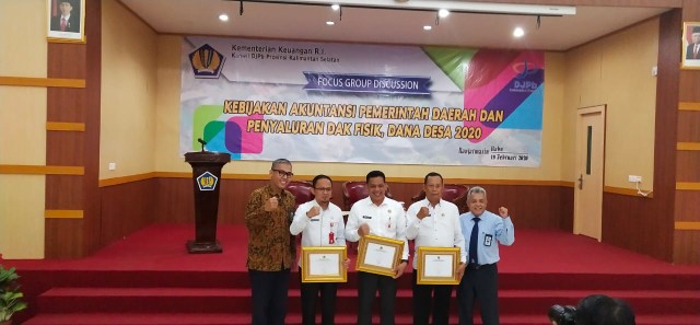 Penghargaan unntuk Pemkab Balangan, Rabu (19/2/2020). Diskominfo Balangan