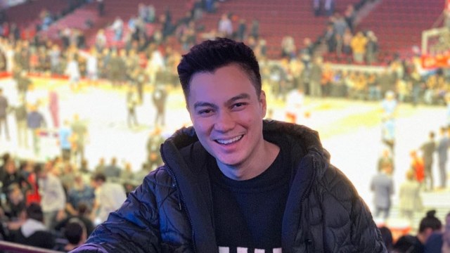 Baim Wong saat nonton langsung pertandingan NBA All Star 2020. (Foto: Instagram @baimwog)