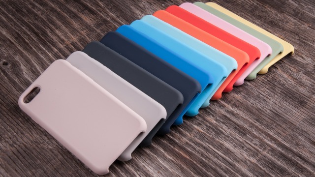 Ilustrasi Casing Handphone. Foto: Shutter Stock