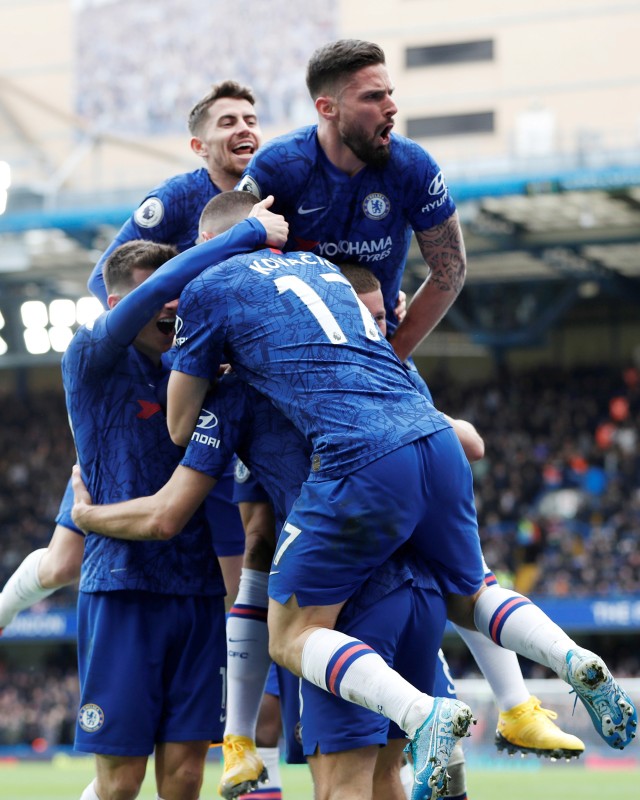 Selebrasi pemain Chelsea FC usai mencetak gol ke gawang Tottenham Hotspur pada laga lanjutan Premier League di Stadion Stamford Bridge, London. Foto: REUTERS / Paul Childs