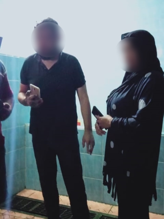 WN Portugal berinisial JM (kiri) dan perempuan lokal asal Aceh berinisial YI yang ketahuan mesum. Foto: Dok. Istimewa