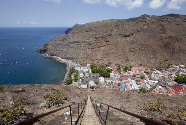 Pulau Saint Helena di Samudera Atlantik Foto: Shutter Stock