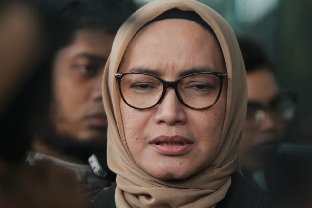 Komisioner KPU, Evi Novida Ginting Manik, usai menjalani pemeriksaan di Gedung KPK, Jakarta, Rabu (26/2). Foto: Nugroho Sejati/kumparan