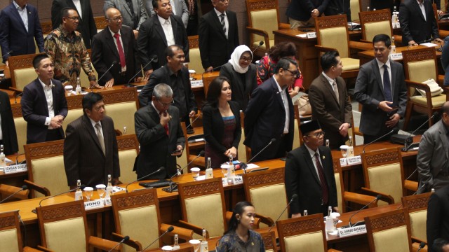 Suasana Rapat Paripurna DPR RI dengan agenda laporan Komisi II DPR terhadap pergantian calon komisioner KPU dan PAW di Jakarta. Foto: Nugroho Sejati/kumparan
